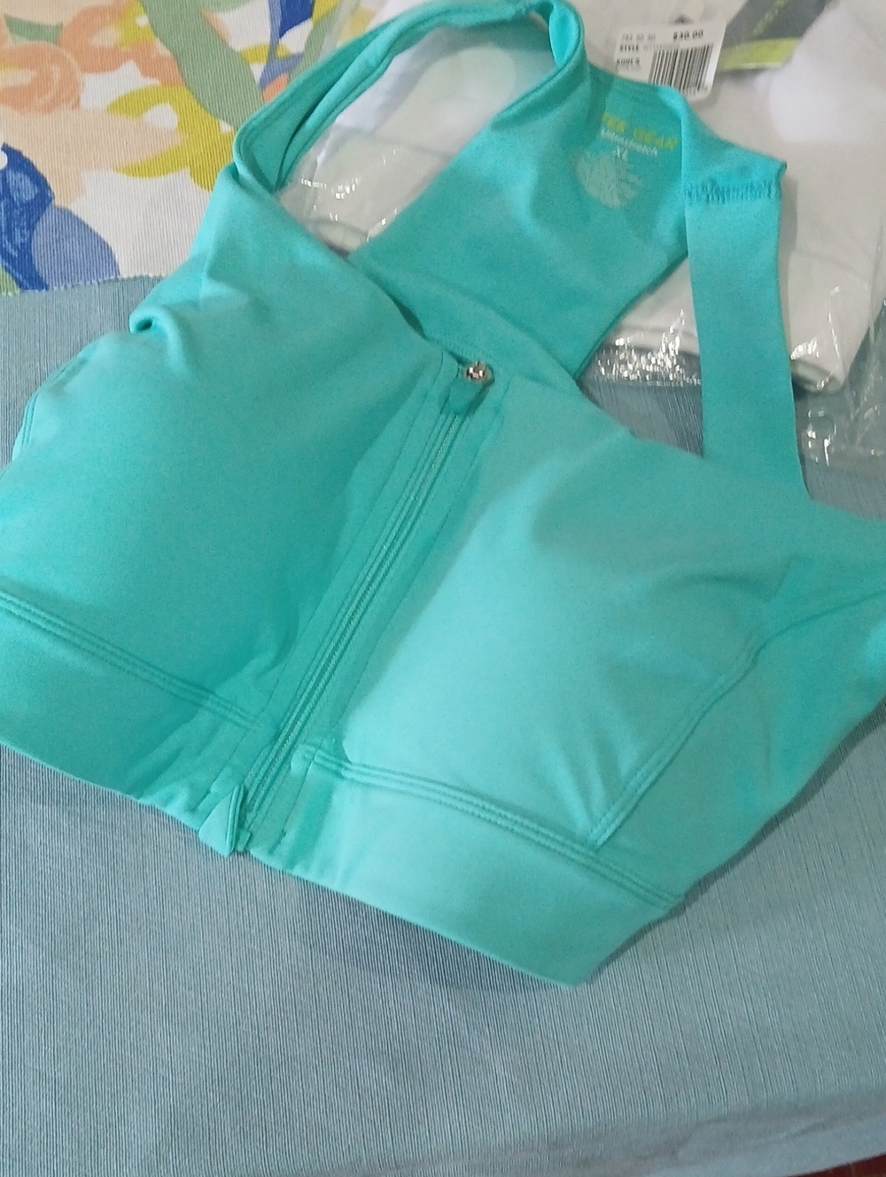 2 tek gear Zip-Front Workout Sports Bras. One Green And One White. - Picture 2 of 7